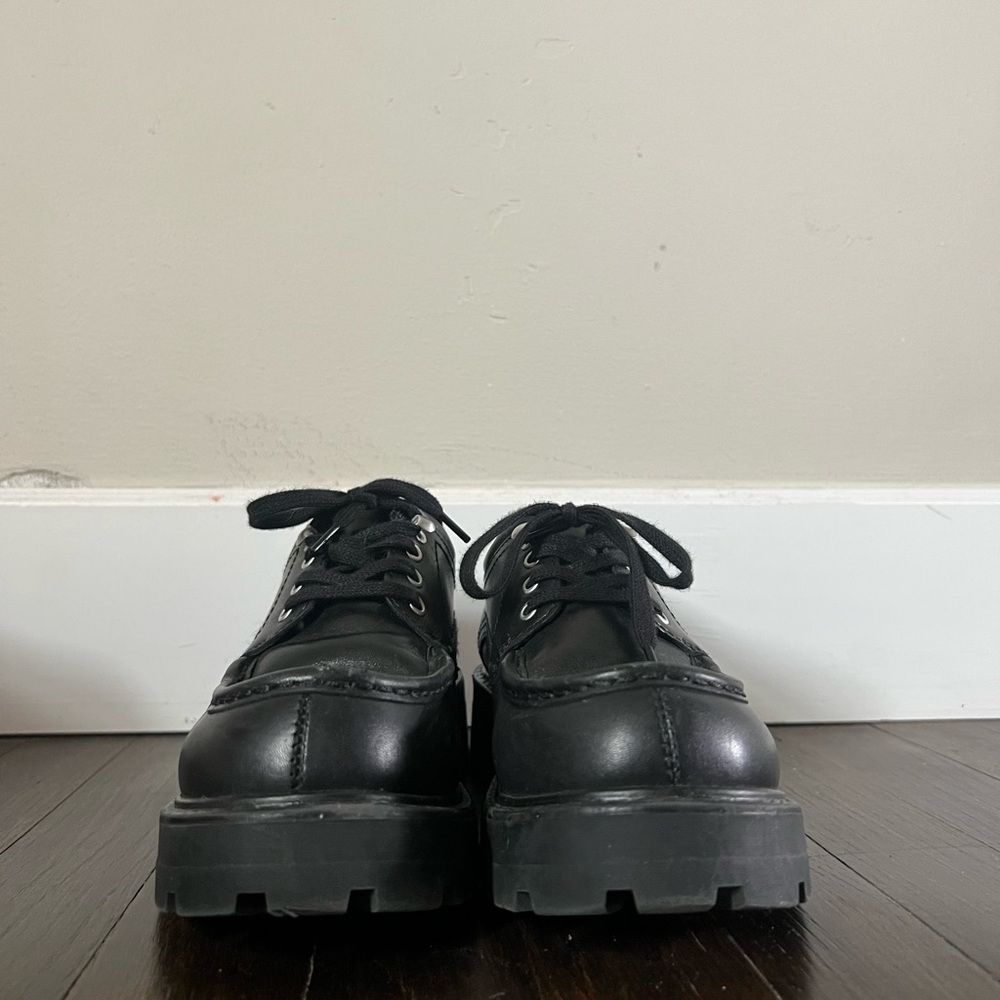 Classic Black Women’s Shoes lace up loafer VEGABOND 38